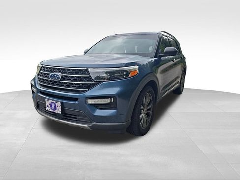 Used 2020 Ford Explorer XLT w/ Equipment Group 202A RWD image 8
