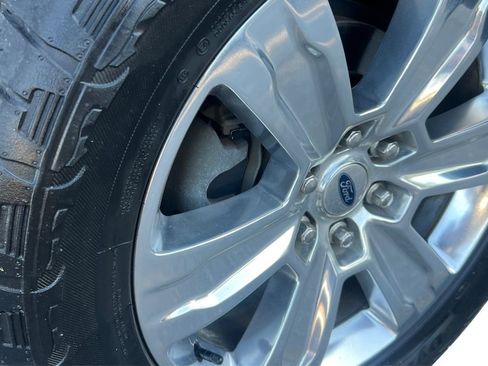 Used 2016 Ford F150 Platinum w/ Equipment Group 701A Luxury image 49