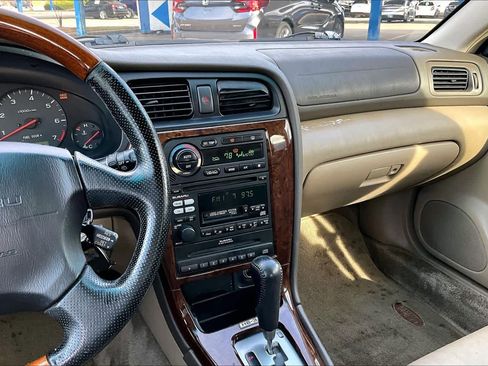 Used 2002 Subaru Outback H6 L.L. Bean Edition image 6