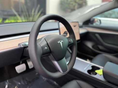 Used 2023 Tesla Model 3 Performance image 6