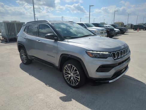 Certified 2023 Jeep Compass Limited w/ Elite Group image 2