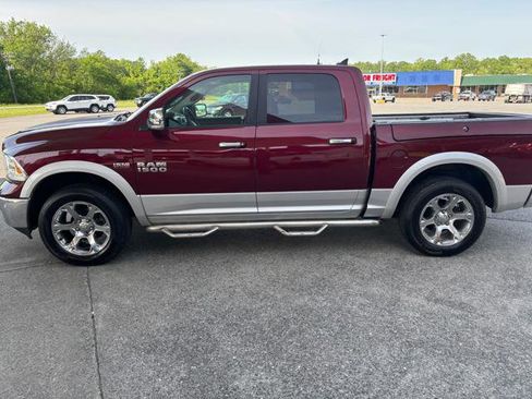 Used 2017 RAM 1500 Laramie w/ Convenience Group image 9