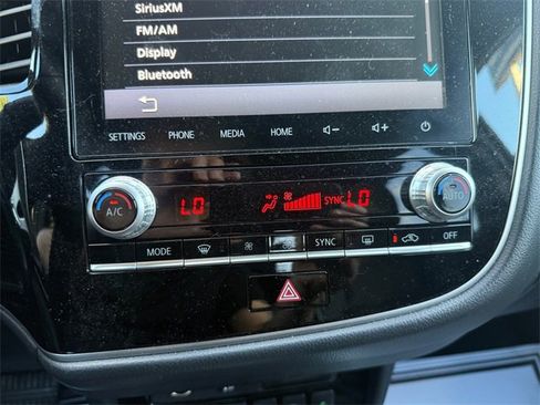 Used 2020 Mitsubishi Outlander GT image 21