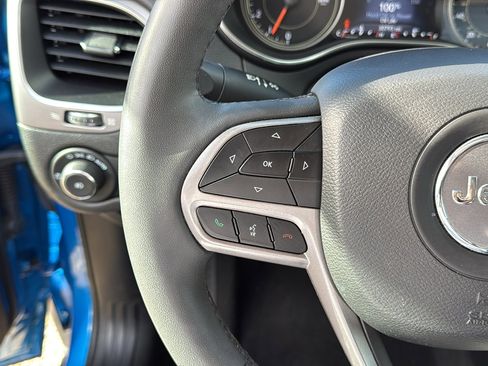 Certified 2022 Jeep Cherokee Latitude Lux image 16