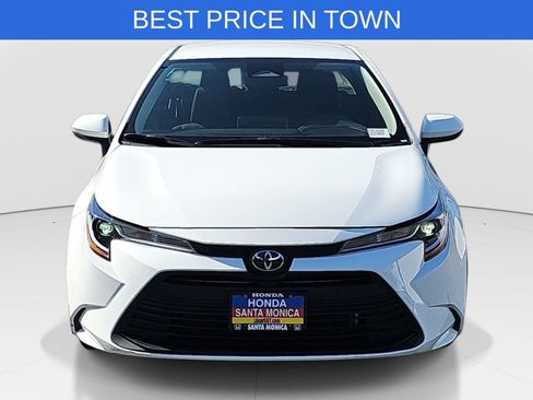Used 2023 Toyota Corolla LE w/ Carpet Mat Package (TMS) FWD image 2