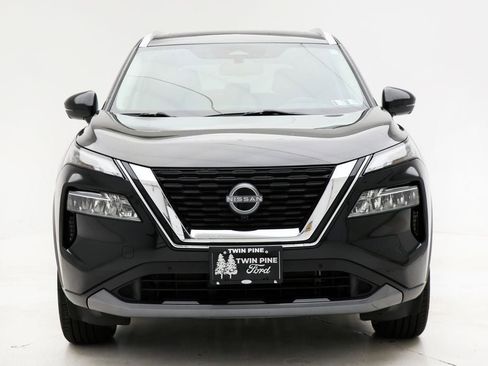 Used 2023 Nissan Rogue SL w/ SL Premium Package image 4