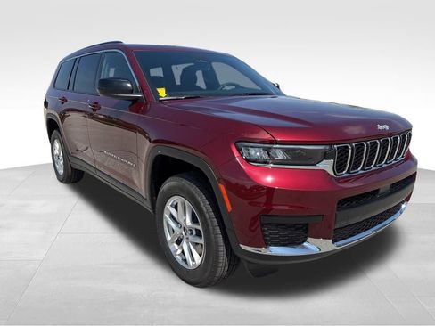 New 2026 Jeep Grand Cherokee L Laredo image 3