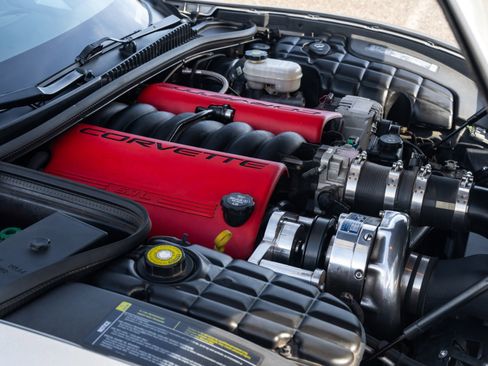 Used 2004 Chevrolet Corvette Z06 w/ Memory Package image 40