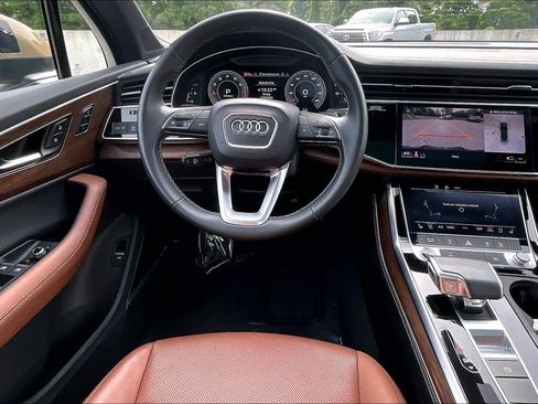 Used 2025 Audi Q7 2.0T Premium Plus w/ Premium Plus Package AWD/4WD image 6