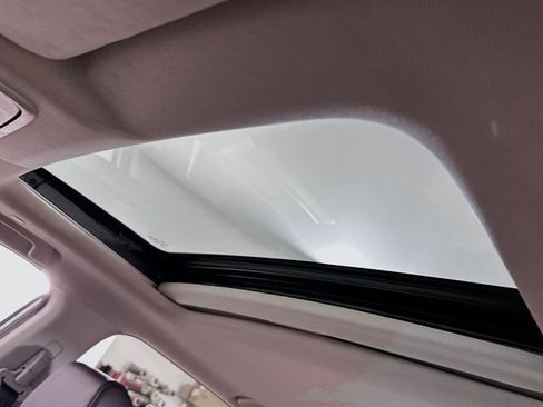 Used 2023 Honda CR-V EX-L image 24