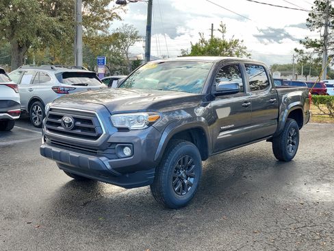 Used 2020 Toyota Tacoma SR5 image 3