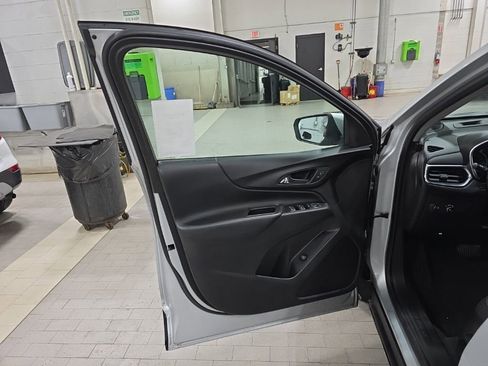 Used 2022 Chevrolet Equinox LT image 10