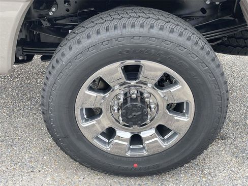 New 2026 Ford F250 Lariat w/ Lariat Ultimate Package image 9