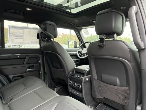 New 2026 Land Rover Defender 110 Trophy Edition AWD/4WD image 14