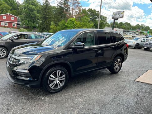 Used 2016 Honda Pilot EX image 10