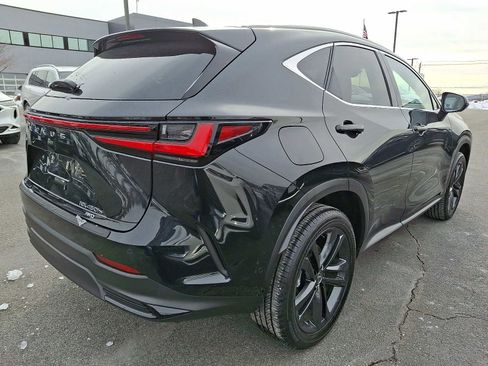 Used 2025 Lexus NX 450h+ Luxury image 4