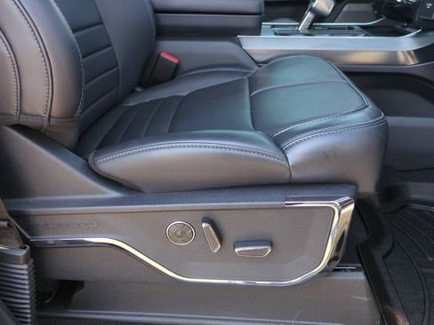 Used 2025 Ford F150 Platinum AWD/4WD image 22