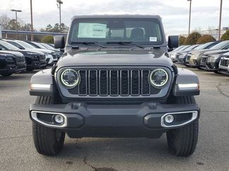 New 2026 Jeep Gladiator Sport video 2