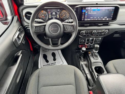 Used 2024 Jeep Wrangler Unlimited Sport AWD/4WD image 17