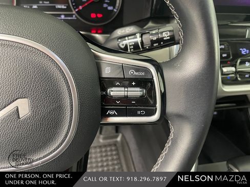 Used 2022 Kia Sorento S w/ Panoramic Sunroof Package image 25