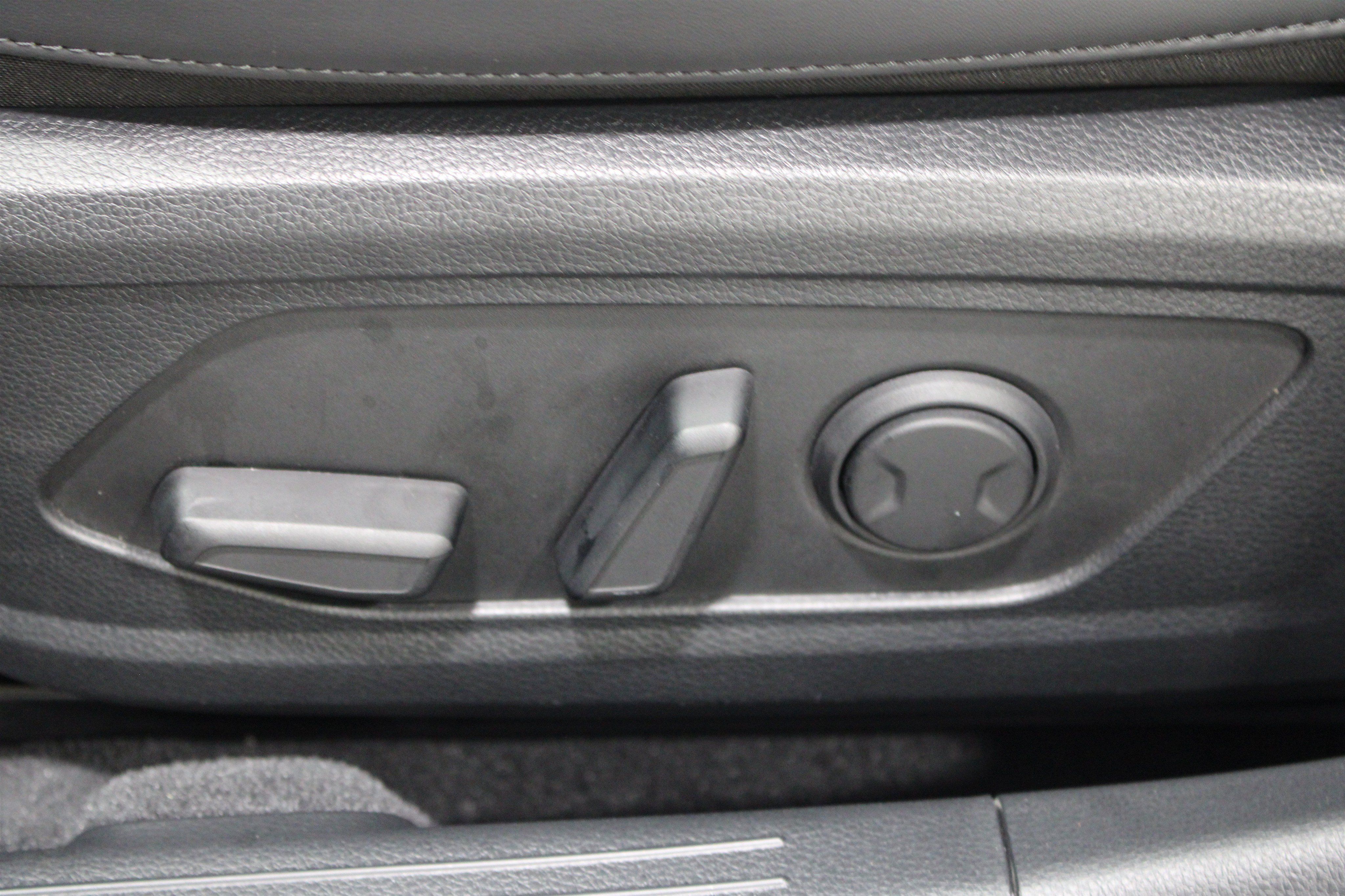 Used 2025 Kia K5 GT-Line w/ GT-Line Premium Package FWD image 5