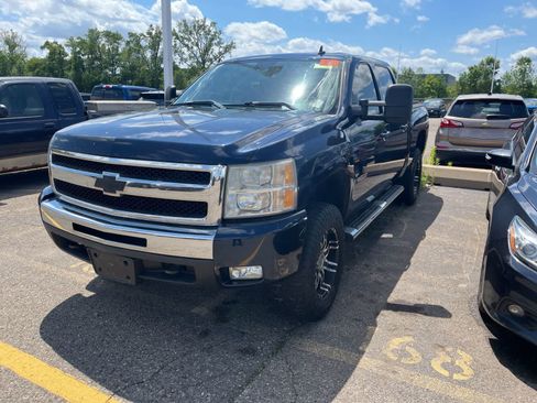 Used 2007 Chevrolet Silverado 1500 LTZ w/ Max Trailering Pack AWD/4WD image 3