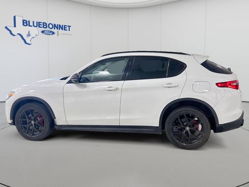 Used 2020 Alfa Romeo Stelvio w/ Nero Edizione RWD image 8
