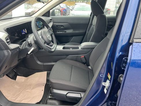 New 2026 Nissan Kicks S image 10