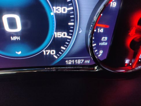 Used 2018 GMC Acadia Denali w/ Technology Package image 23