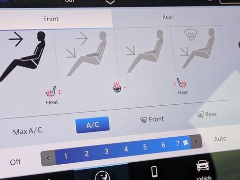 New 2026 Chrysler Pacifica Select image 24