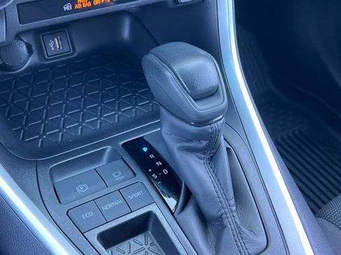 Used 2025 Toyota RAV4 LE image 21