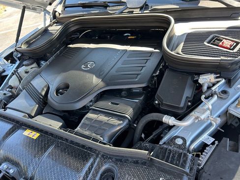 Used 2025 Mercedes-Benz GLS 450 4MATIC image 69