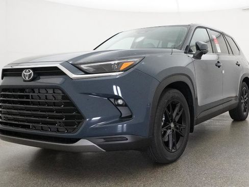 New 2026 Toyota Grand Highlander FWD image 19