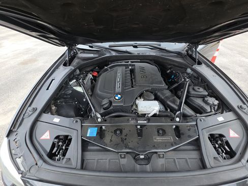 Used 2011 BMW 535i xDrive Sedan image 16