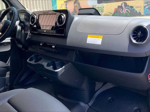 New 2025 Mercedes-Benz Sprinter 2500 image 11