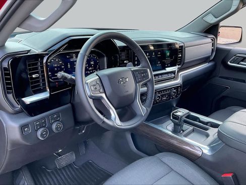 Used 2026 Chevrolet Silverado 1500 RST AWD/4WD image 18