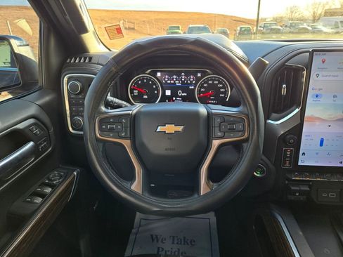 Used 2019 Chevrolet Silverado 1500 High Country w/ Technology Package image 17