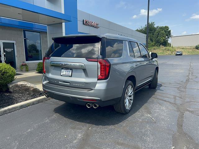 Used 2023 GMC Yukon Denali w/ Advanced Technology Package AWD/4WD image 7