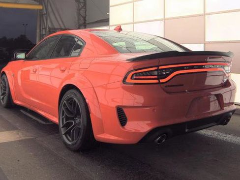 Used 2022 Dodge Charger Scat Pack RWD image 4