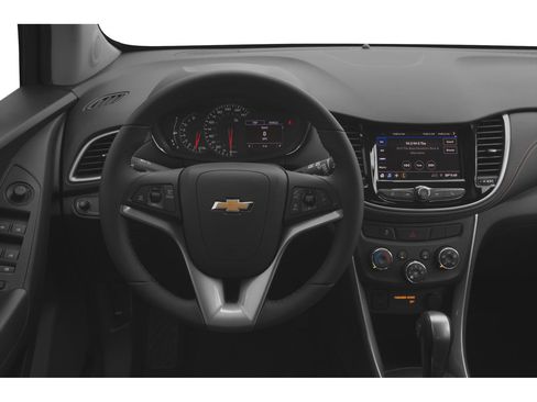 Used 2022 Chevrolet Trax LT w/ LT Convenience Package image 7