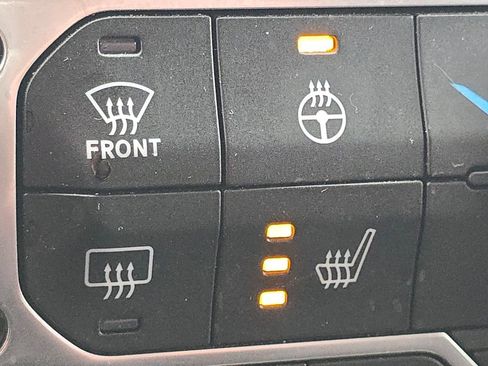 Used 2023 Jeep Wrangler Sport S image 4