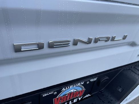New 2026 GMC Sierra 1500 Denali w/ Denali Reserve Package image 33