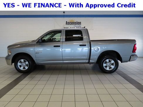 Used 2023 RAM 1500 Classic SLT w/ Trailer & Traction Group image 3