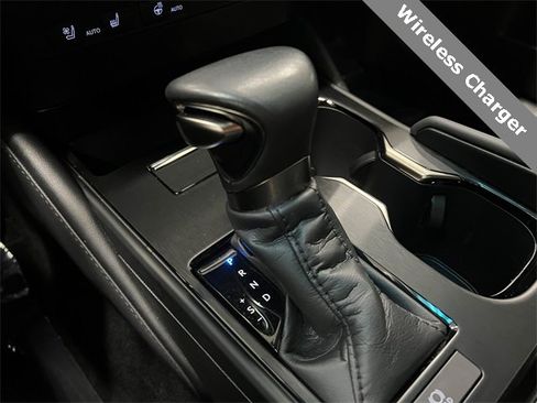 Certified 2024 Lexus ES 350 w/ Premium Package image 22