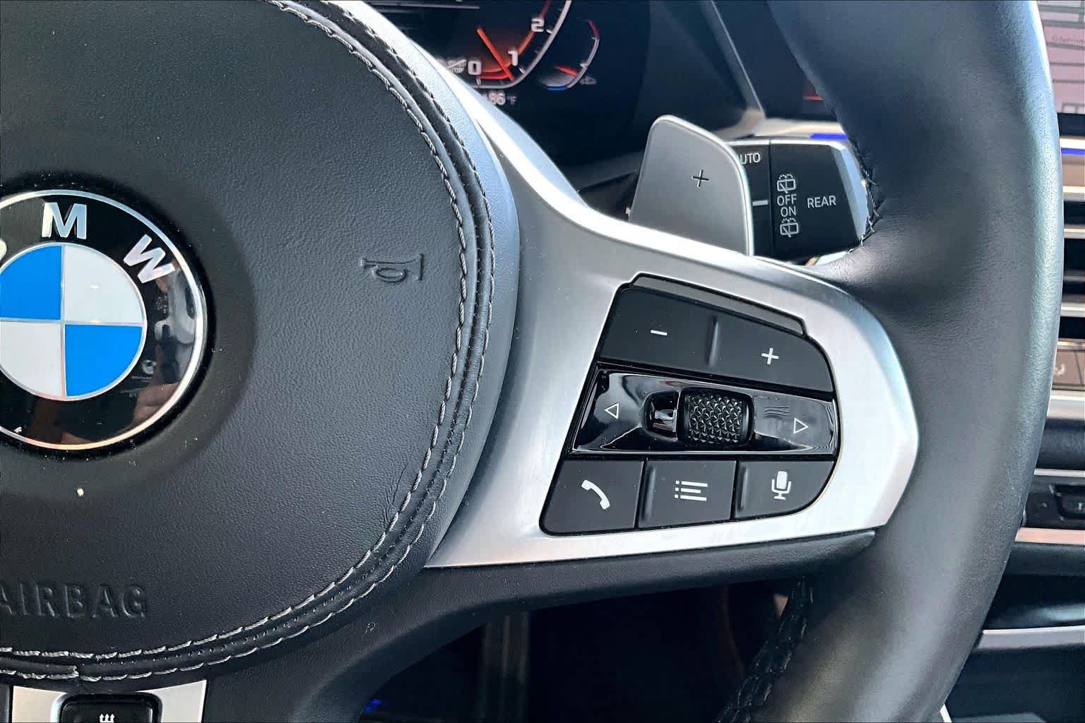 Used 2022 BMW X7 M50i AWD/4WD image 17