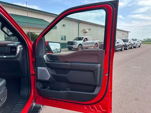 Used 2023 Ford F150 Lariat w/ Equipment Group 502A High AWD/4WD image 29