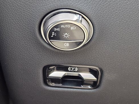 Certified 2026 Mercedes-Benz GLC 300 image 12