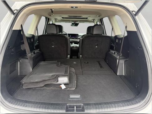 Used 2025 Kia Telluride S image 17