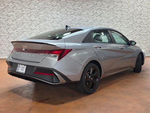 New 2026 Hyundai Elantra SEL Sport image 8