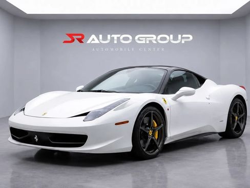 Used 2015 Ferrari 458 Italia Coupe RWD image 1